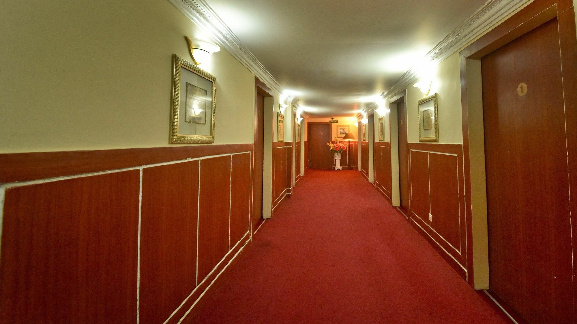 Juliana Hotel Colombo Eksteriør billede